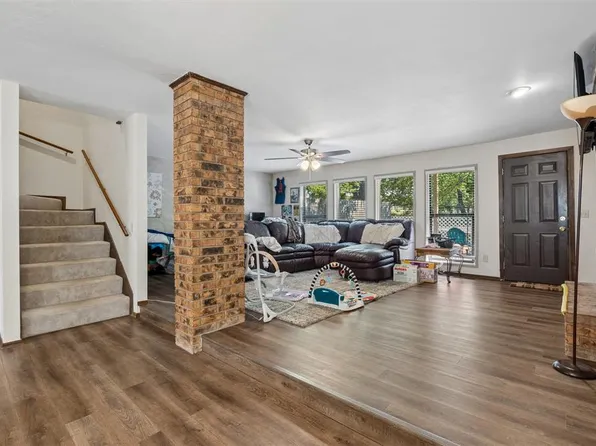 1713 Windhill Ave, Edmond, OK 73034