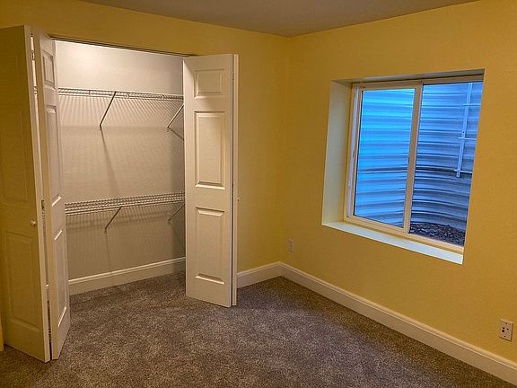 Bedroom #5 (Basement)