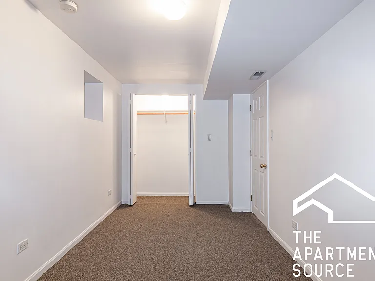 1110 W Wolfram St #B1 — Photo 7