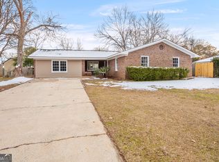 302 Forest Lake Ct, Warner Robins, GA 31093