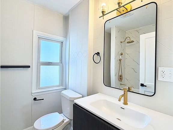 5th image of 8720 Olde 8 Rd