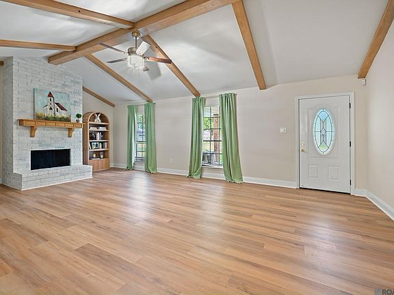 3rd image of 14741 Saddle Ave