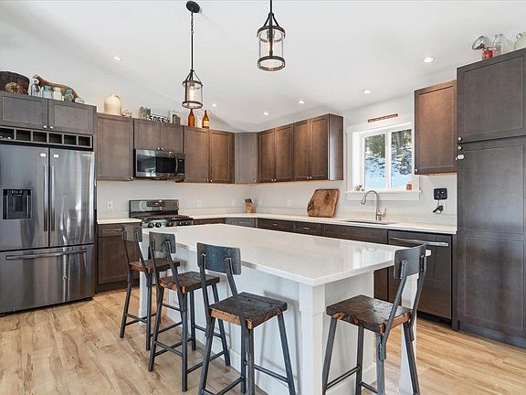 4th image of 1074 Williamson Road