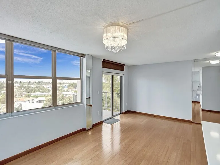 11930 N Bayshore Dr #601 — Photo 14