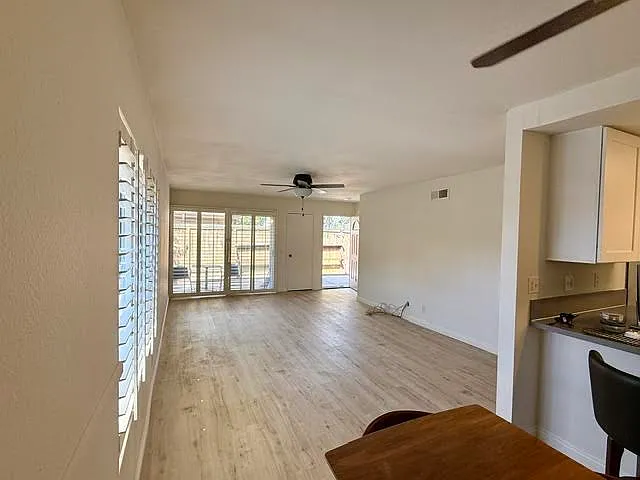 2392 Medlar Rd — Photo 9