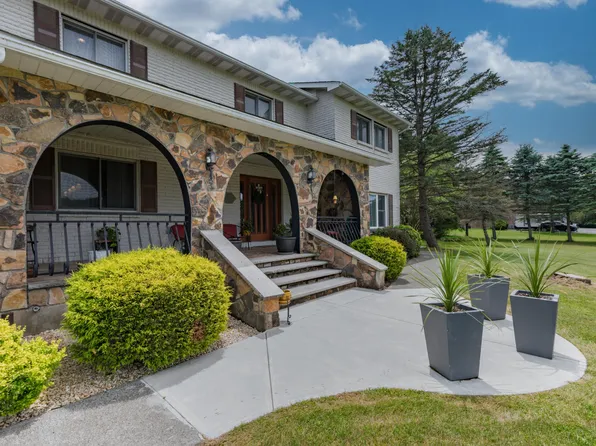 2632 Wigwam Park Rd, East Stroudsburg, PA 18301