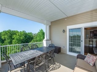 5205 Veterans Dr, Wharton, NJ 07885