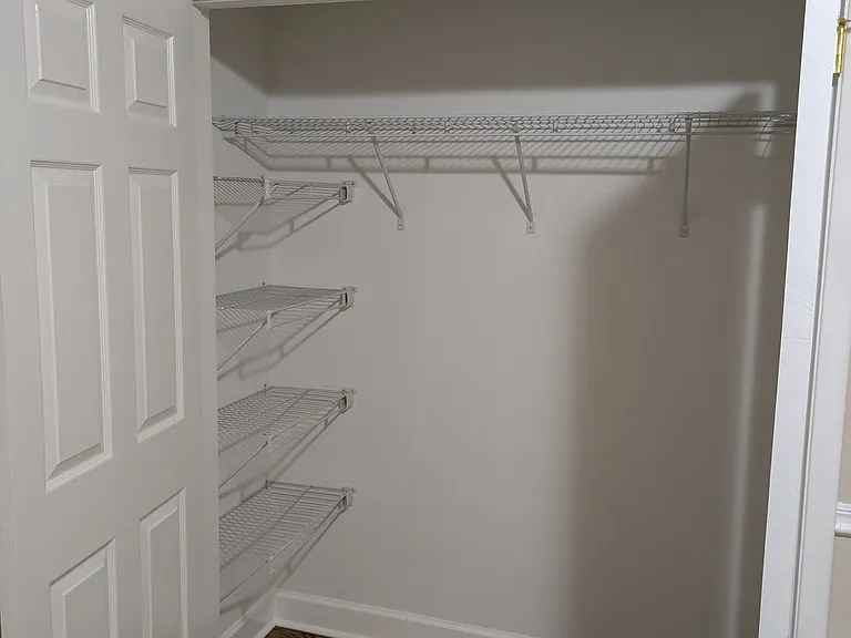 737 S Westview Dr — Photo 8