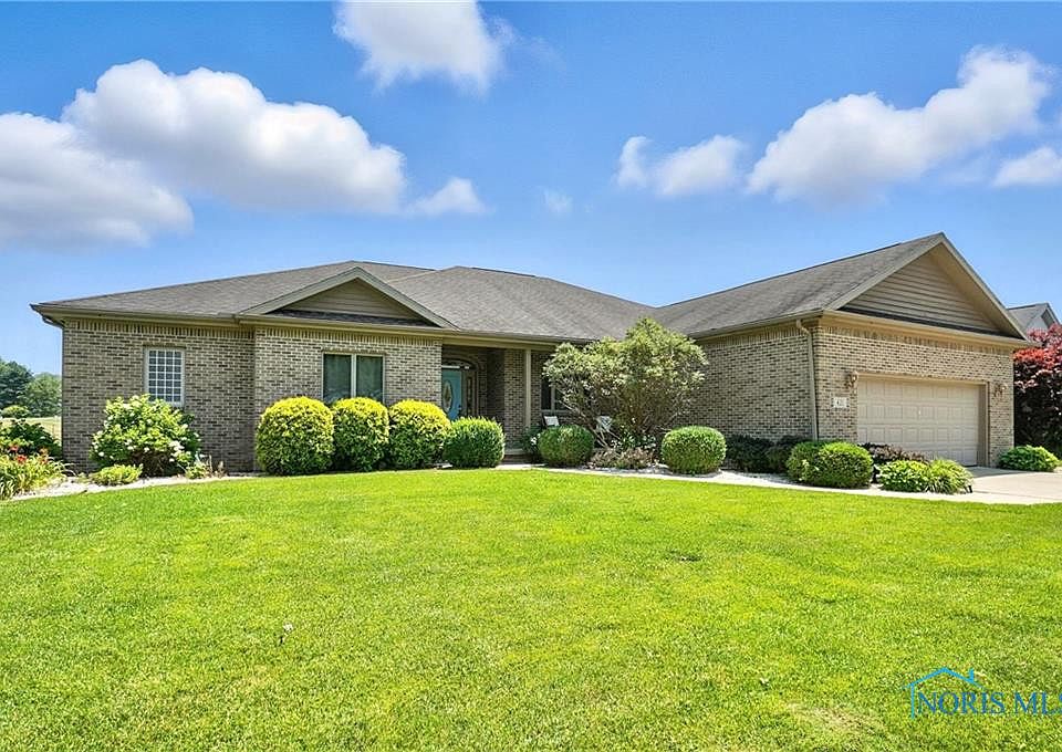 1st image of 421 Pine Valley Dr