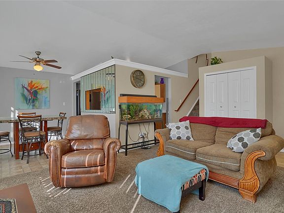 4th image of 23 Hampton Ct
