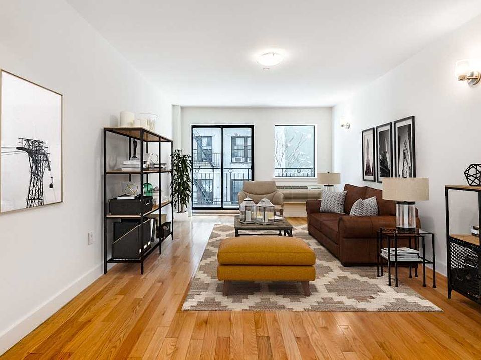 1st image of 3135 31st St APT 304