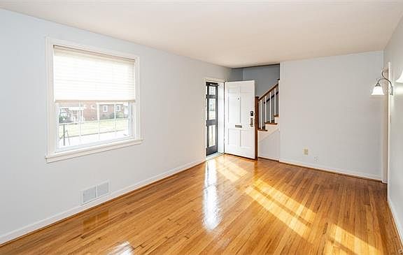 5th image of 3104 Condie St