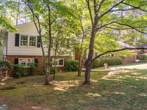 155 Crestwood Dr, Athens, GA 30605