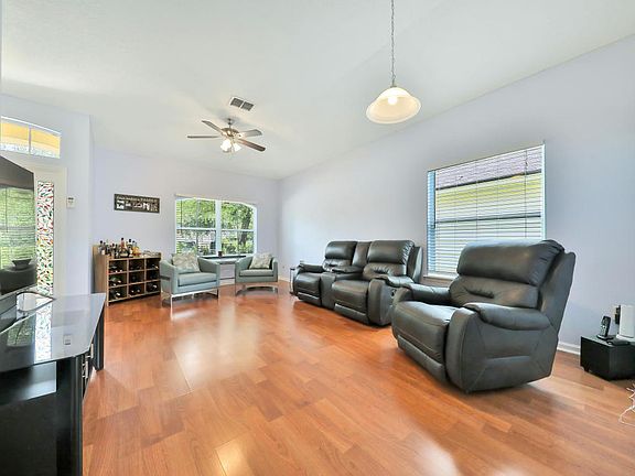 5th image of 1517 Cotton Clover Dr