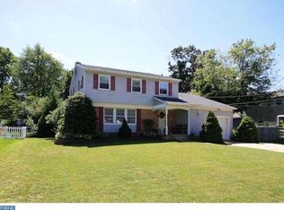 5 Woodbridge Rd, Marlton, NJ 08053