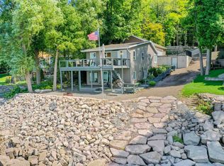 5193 Edgewater Beach Rd, Green Bay, WI 54311