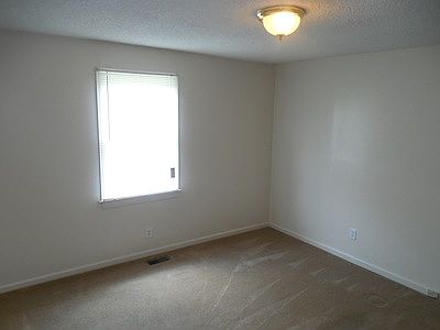 5th image of 605 Montgomery St