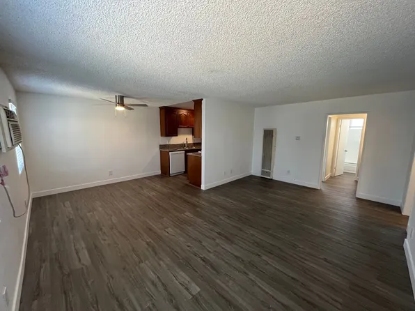 18416 Halsted Street, 18416 Halsted St APT 223, Northridge, CA 91325