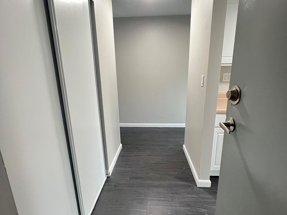 2nd image of 1135 Cedar Ridge Ln #23