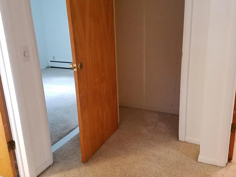 521 N Hagadorn Rd — Photo 12