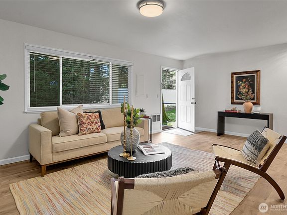 3rd image of 14777 NE 51st Street #L4