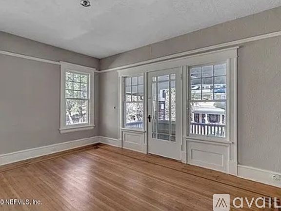 3rd image of 546 Lancaster St #548-2