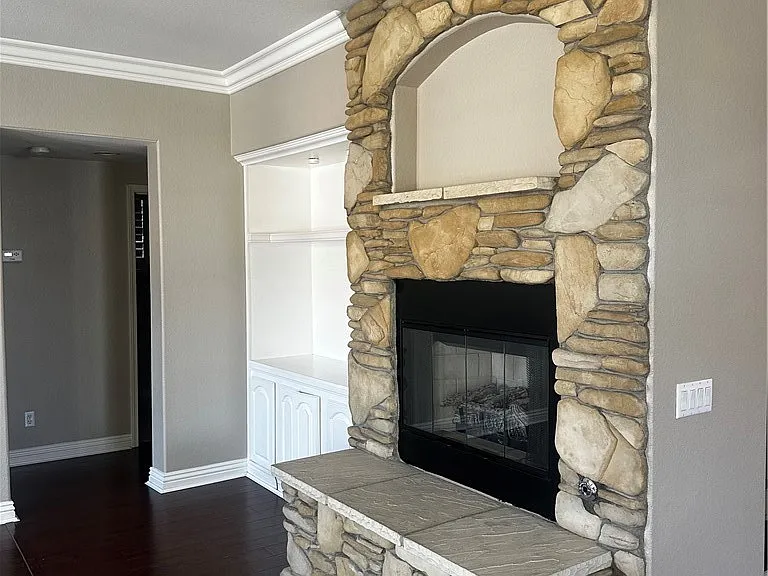 5762 Newcomb Ct — Photo 4