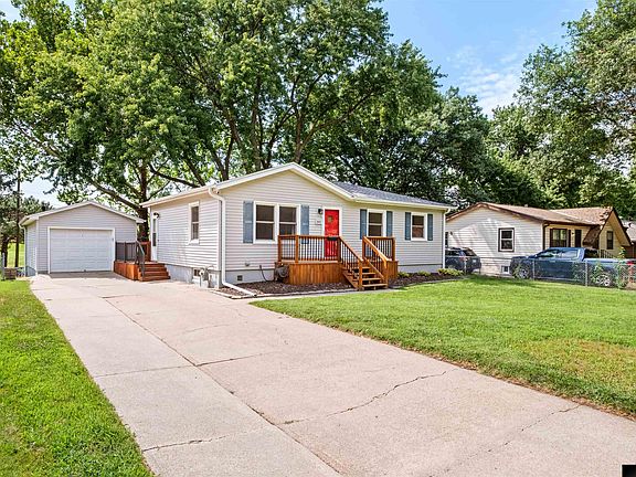 2nd image of 3618 S 91st St