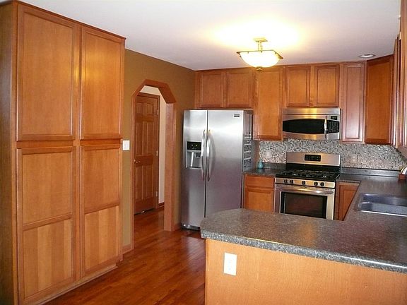 5th image of 7390 Belplane Ct