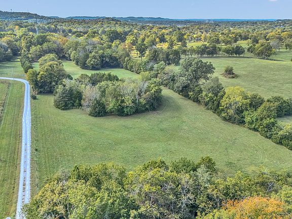 3rd image of 5012 Haven Hollow Ln
