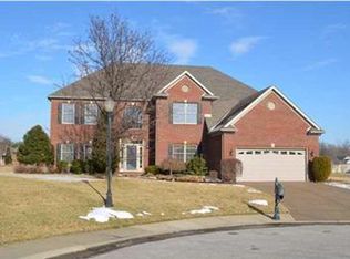 2702 Waterstone Dr, Evansville, IN 47725