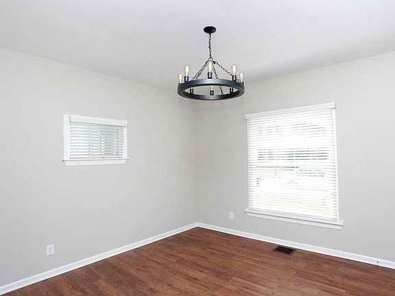 2nd image of 337 Grosvenor Ave #2