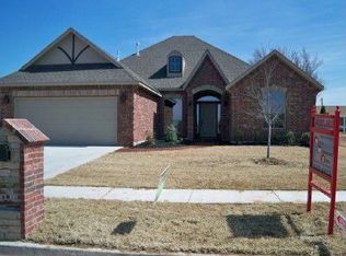 2912 Elmo Way, Moore, OK 73160