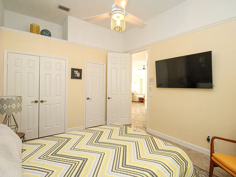 627 Soliel Dr — Photo 37
