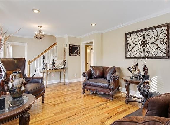 4th image of 4735 Sherwood Dr