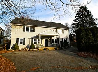 351 Old River Rd, Lincoln, RI 02838