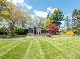 6360 Dakota Cir, Bloomfield Hills, MI