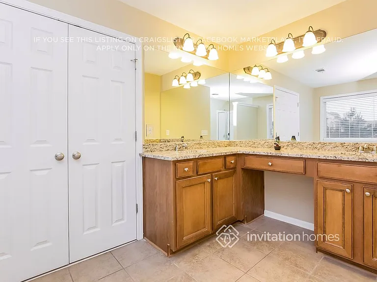 2462 Fisk Falls Dr — Photo 15