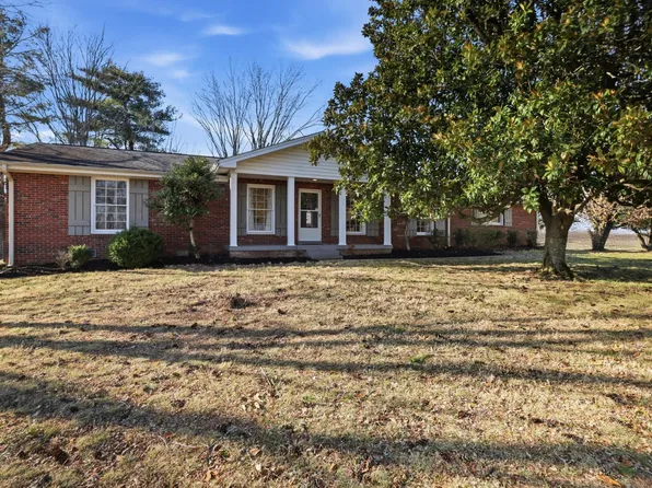 6498 N Mount Pleasant Rd, Greenbrier, TN 37073