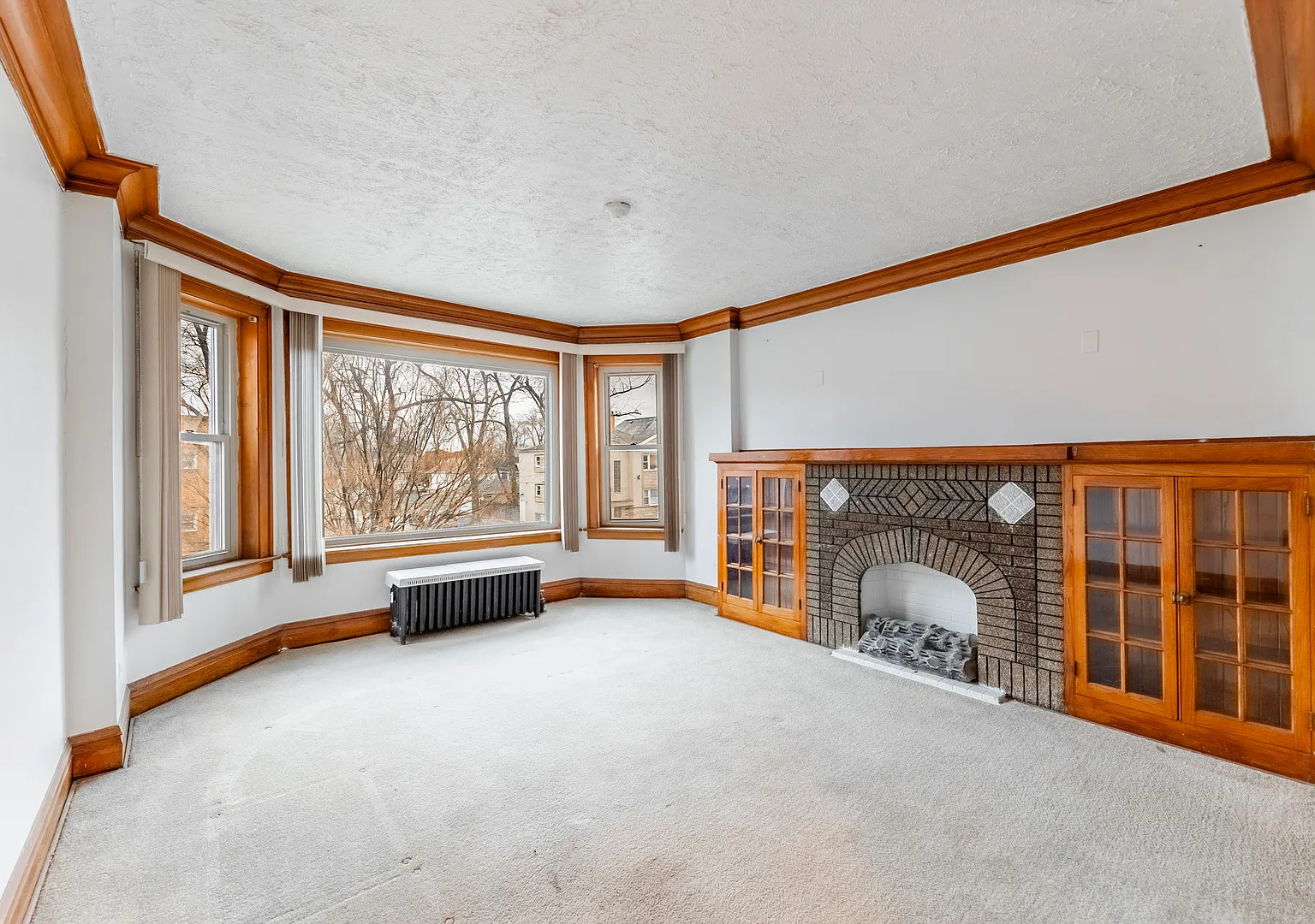 2 bed, $1,400 — Photo 2