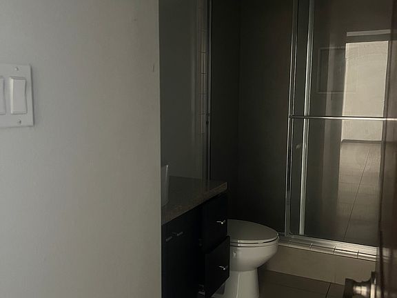 4th image of 4217 Colbath Ave #350B