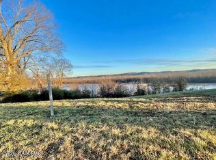 1519 River Bluff Ct, Jefferson City, MO 65109