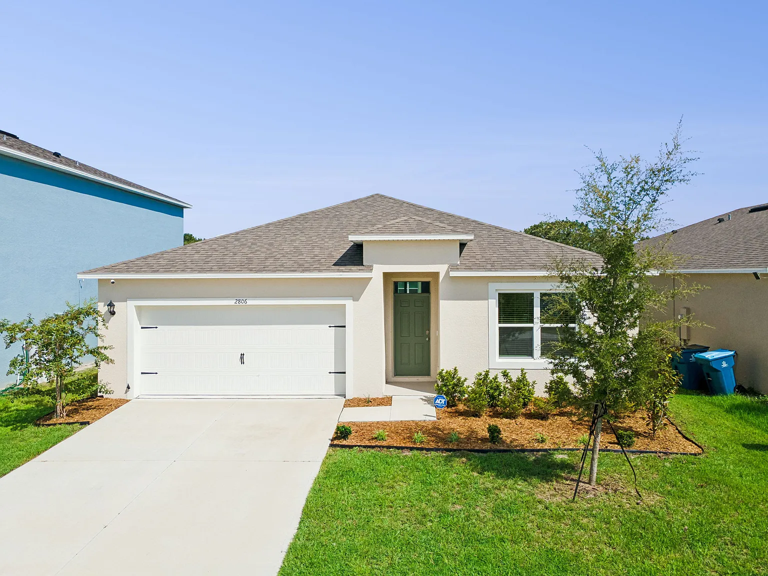 4 bed, 1828 sqft, $2,500 — Photo 1
