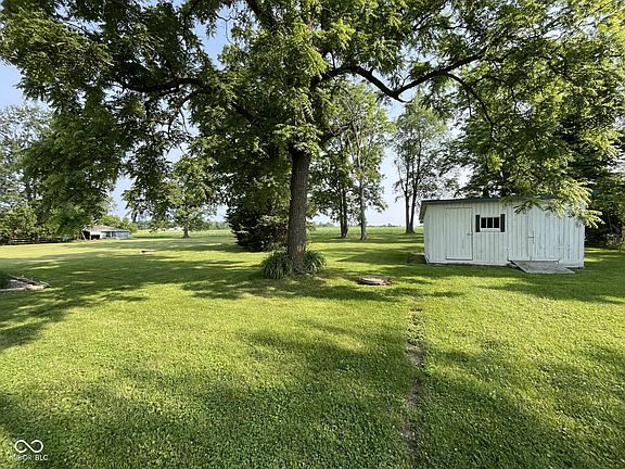 5th image of 10152 E County Road 275 N