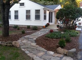 690 Gilbert Stuart Rd, North Kingstown, RI 02874