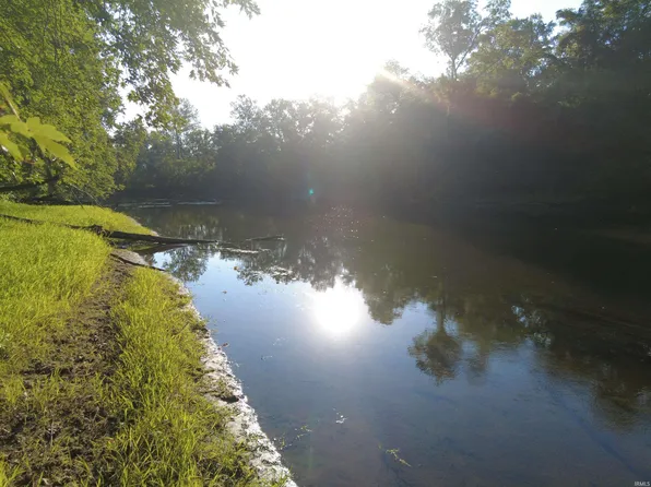 845 E 75n Rd N, Winamac, IN 46996