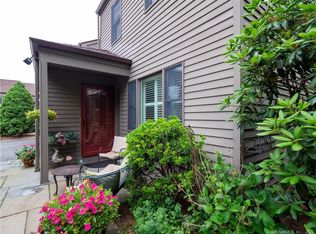 16 Lambert Cmn UNIT 16, Wilton, CT 06897