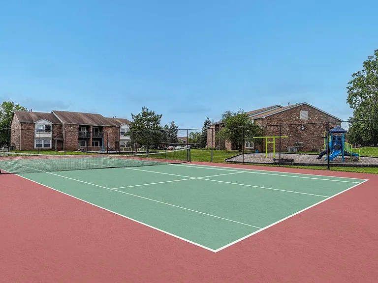 Pavilion Court Apartment Homes — Photo 18