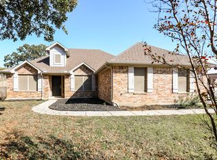 1005 Red Cedar Way, Burleson, TX 76028