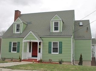 35 Liberty St, Newton, NJ 07860